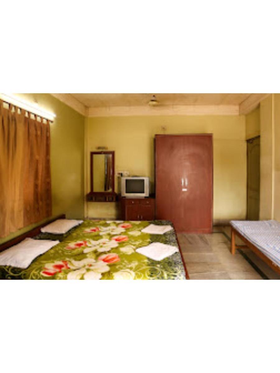 Roxy Inn,Cuttack Exterior foto